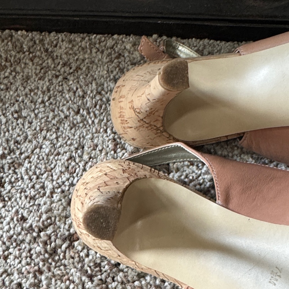 Guess Women's Mauve Slingback Heels - Picture 7 of 10
